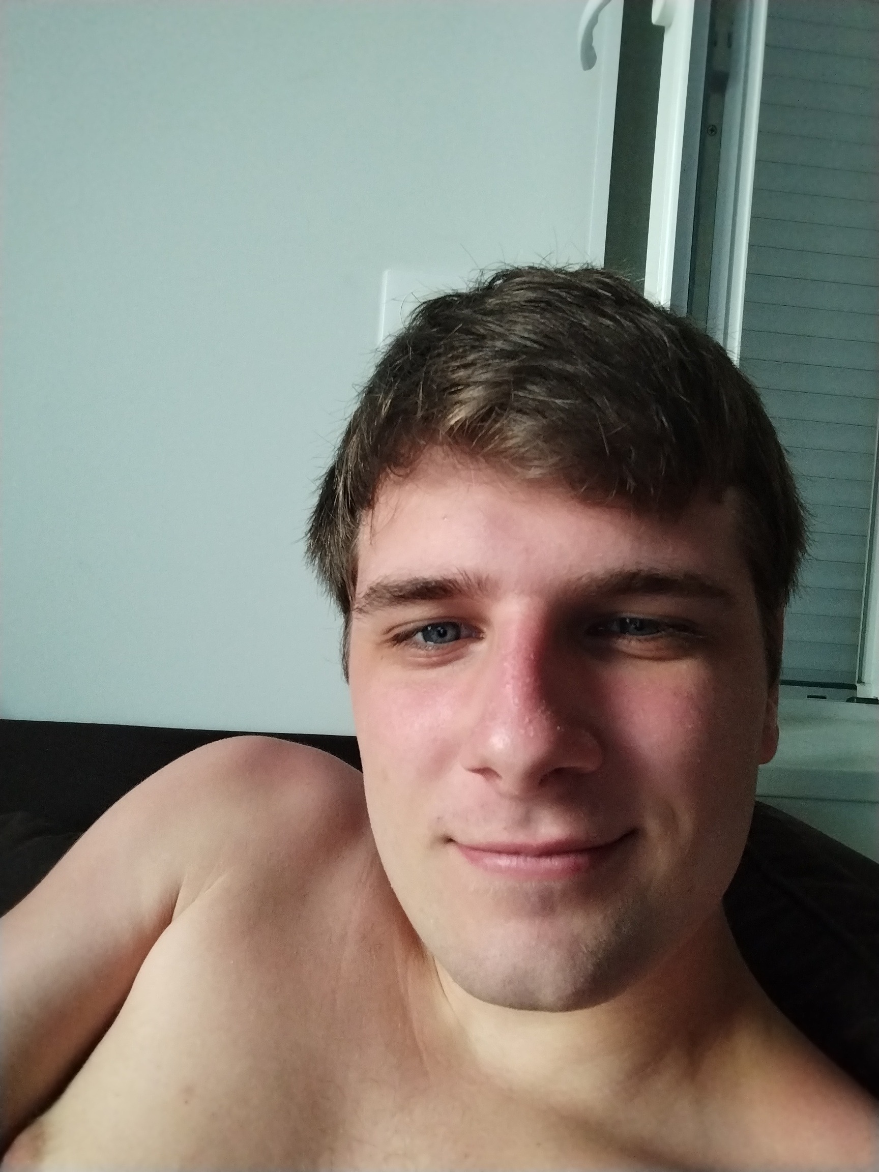 Profil de Azzaro