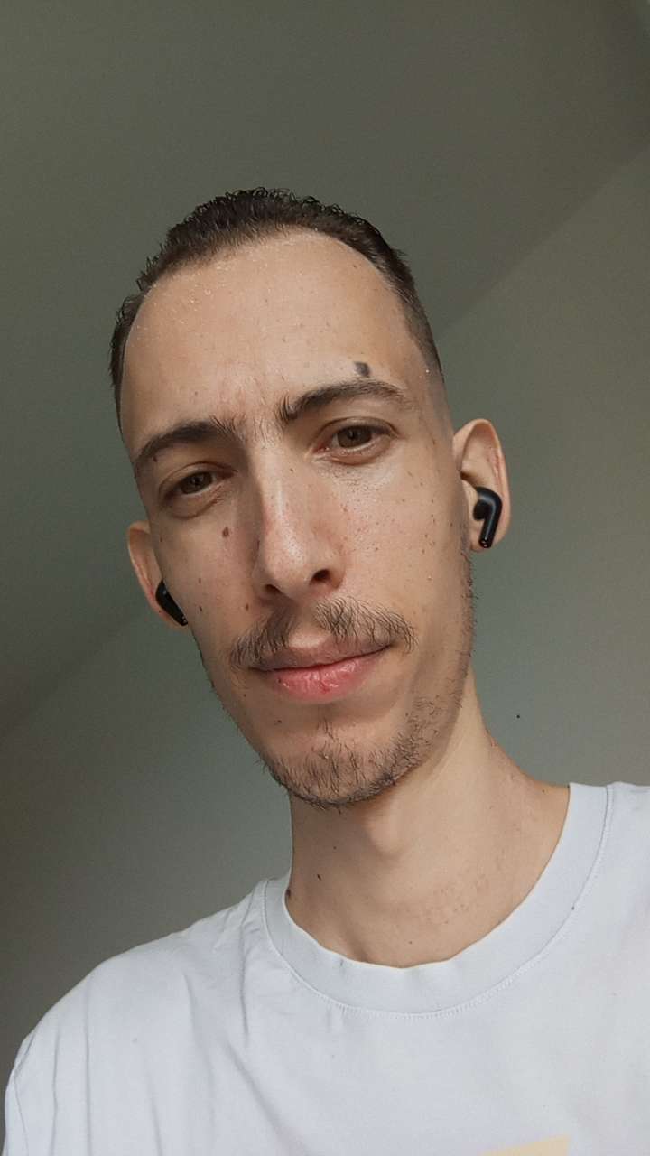 Profil de Roni
